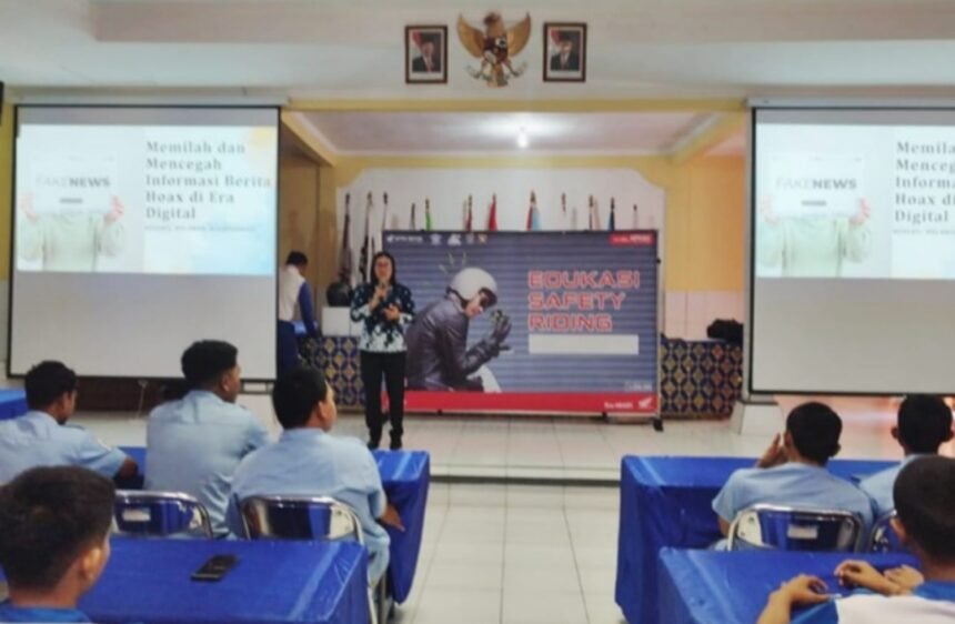 Logopit 1724767105372 Astra Motor Bali Gelar 'Educate For You' di SMK PGRI Mangwi, Gandeng Jurnalis