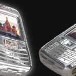 abe4469b 685f 46ff afce 7a8a42f721a8 Diamond Crypto Smartphone Simbol Kemewahan dan Keamanan dalam Genggaman