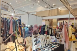 479809ae 9af9 4823 a53d d7f44fd9eaf7 1 Graha Manggala Siliwangi Bandung Jadi Pusat Perhatian Pencinta Batik dan aksesori