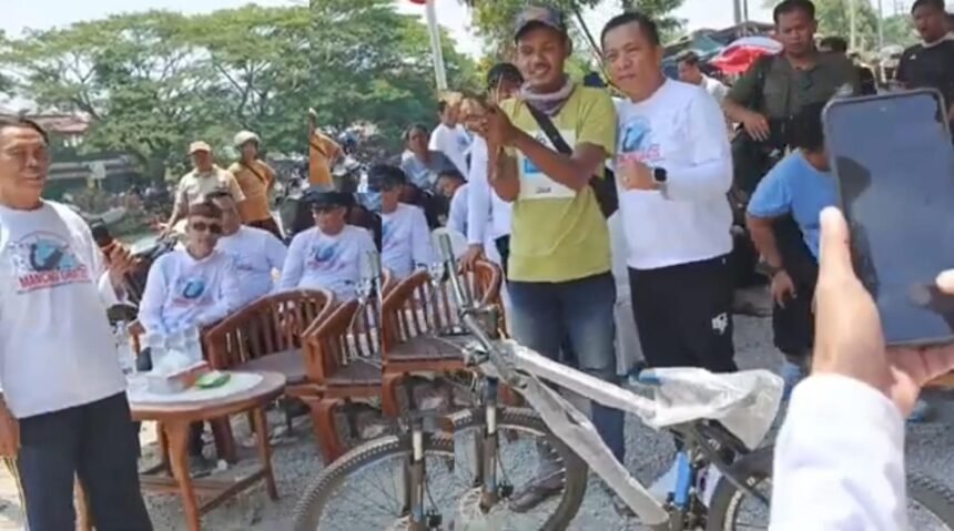 jadi hut Keberuntungan Angka 13, Andi Sukses Bawa Pulang Sepeda Gunung di Lomba Mancing HUT Karawang ke-391