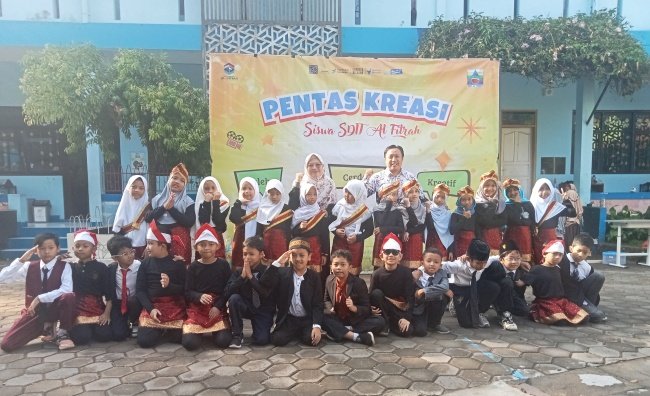 IMG 20241026 WA0003 Pentas Kreasi Seni di SDIT Al Fitrah Bandung, Menghidupkan Kembali Semangat Sumpah Pemuda