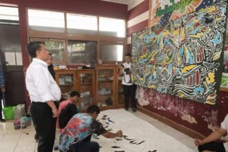 IMG 20241029 WA0003 Batik Difabel Binaan Dinsos Jabar Membuat Sekda Herman Takjub