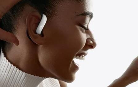 earning ByteDance Luncurkan Earbuds AI Ola Friend, Saingi Pasar Perangkat Audio