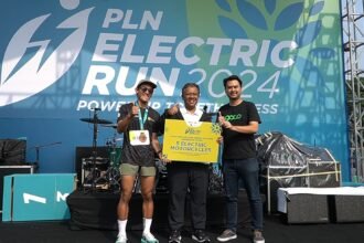 eletrik run2 PLN Serahkan Motor Listrik untuk Driver Ojek Online di Ajang Electric Run 2024