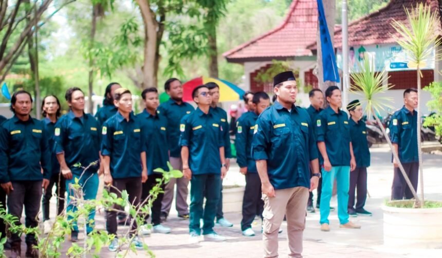 IMG 20241110 WA0005 Karang Taruna Cilamaya Kulon Kemah Bakti di Makam Adipati Singaperbangsa