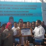 Sekitar 45 LSM dan Ormas deklarasi menyatakan dukungan bagi Paslon 01 Acep-Gina dalam Pilkada Karawang 2024.