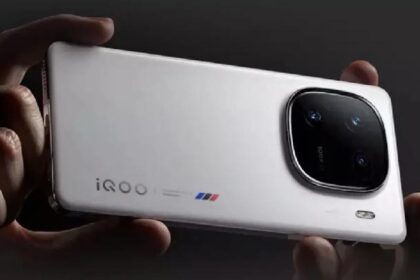 Spesifikasi Unggulan iQOO 13