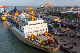 Rute Manokwari-Jayapura dengan Kapal Pelni: Solusi Liburan Desember yang Terjangkau