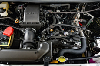 Tri Yuswidjajanto, pakar bahan bakar dari Institut Teknologi Bandung (ITB), menjelaskan bahwa kualitas BBM yang tidak sesuai spesifikasi kendaraan memang dapat merusak mesin.