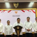 Keputusan Presiden Prabowo Subianto menaikkan Upah Minimum Provinsi (UMP) sebesar 6,5% untuk tahun 2025 menuai reaksi beragam dari berbagai pihak.