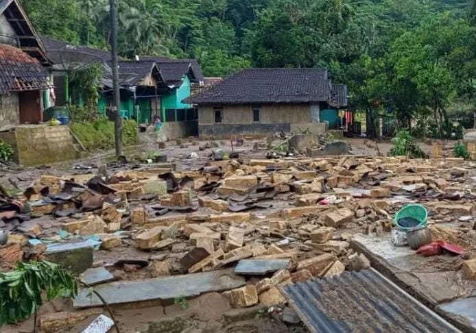 IMG 20241206 WA0001 Update Bencana di Sukabumi, Kerusakan Meluas Ribuan Korban Mengungsi