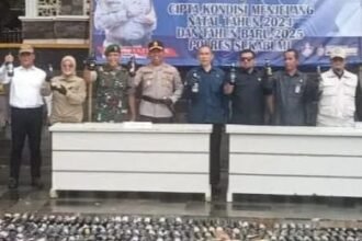 IMG 20241221 WA0019 Polres Sukabumi Musnahkan Ribuan Botol Miras Jelang Natal dan Tahun Baru