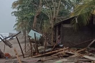 IMG 20241222 WA0025 Abrasi Pantai Hantam Palabuhanratu, Puluhan Rumah Rusak Warga Mengungsi