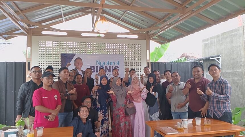 Padee Cafe Resto menjadi tempat bertemunya 30 pelaku usaha dan mahasiswa untuk mengikuti "Ngobrol Bisnis bersama Kang Asep Irawan Syafei".