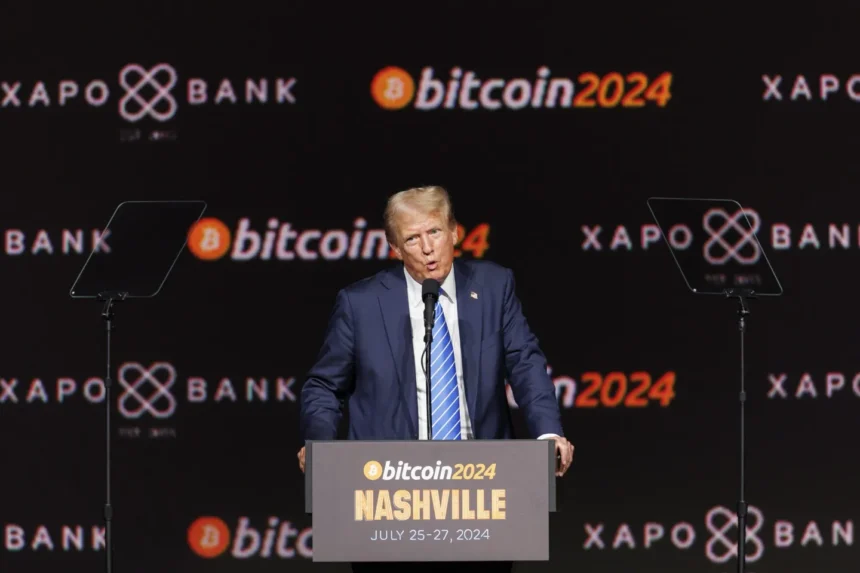 Kenaikan harga Bitcoin yang luar biasa ini bertepatan dengan pengumuman Presiden terpilih Donald Trump mengenai kebijakan baru di sektor cryptocurrency.