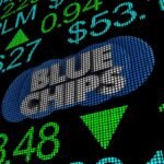 Saham blue chip dikenal sebagai saham unggulan dengan reputasi yang solid