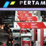 Meskipun beberapa jenis BBM mengalami kenaikan harga, masyarakat bisa bernapas lega karena harga Pertalite dan Pertamax tetap stabil.