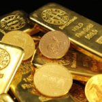Perubahan harga emas Antam sering kali dipengaruhi oleh berbagai faktor, baik domestik maupun global.