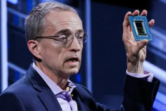 Intel Corporation (NASDAQ: INTC) mengumumkan bahwa CEO legendarisnya, Pat Gelsinger, akan pensiun efektif 1 Desember 2024.