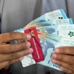 Pencairan bantuan sosial PKH dan BPNT yang dilakukan secara bertahap memberikan peluang bagi KPM untuk memanfaatkan dana tersebut sesuai kebutuhan.