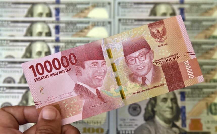 Dengan penguatan rupiah di tengah pelemahan dolar AS dan proyeksi surplus neraca dagang yang konsisten, ekonomi Indonesia menunjukkan tanda-tanda ketahanan yang kuat.