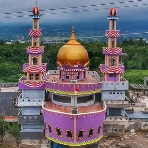 IMG 20250117 WA0000 Masjid Perahu Ungu di Sukabumi: Wisata Religi dengan Sentuhan Seni dan Pelayaran