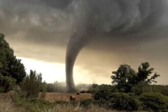 Bencana Puting Beliung di Kecamatan Warungkiara Sukabumi