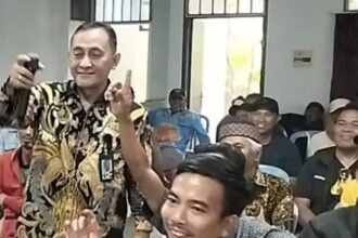 IMG 20250207 WA0008 Deni Gunawan Fokus Berantas Bank Emok dan Dorong UMKM di Desa Tenjolaya