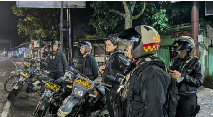 Tim Macan Bintana Polres Sukabumi Kota meningkatkan intensitas patroli keamanan di seluruh wilayah hukumnya.