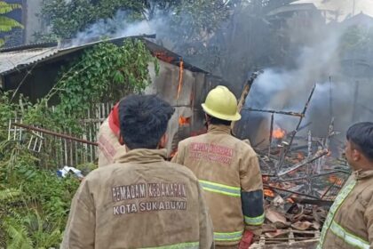 Kondisi sekitar rumah tukang bubur ludes terbakar