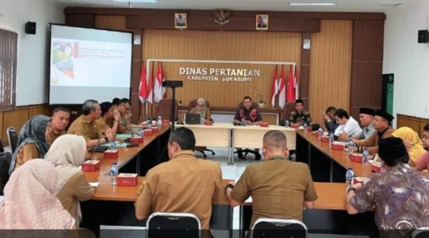 Ketua Komisi III DPRD Sukabumi, Hera Iskandar, menyatakan dukungan penuh terhadap program pertanian berkelanjutan.