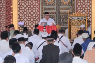 Bupati menegaskan bahwa Khotam Akbar merupakan langkah nyata dalam mewujudkan visi Sukabumi yang religius