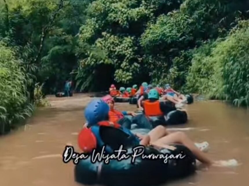 Wisata rafting (arung jeram) di Kabupaten Sukabumi kini menjadi daya tarik utama bagi kaum milenial.