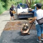 Perbaikan Jalan Cikukulu-Caringin Dilakukan dengan Teknik Canggih, Begini Prosesnya
