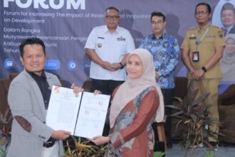 Bupati Sukabumi, H. Marwan Hamami, secara resmi membuka Musyawarah Perencanaan Riset dan Inovasi Daerah (Musrenrida) Kabupaten Sukabumi Tahun 2025 di Hotel SBH