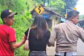 Seorang gadis muda berinisial RY (22) nyaris mengakhiri hidupnya dengan melompat dari Jembatan Ubrug.