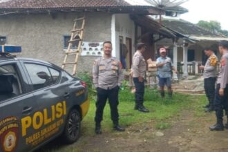 Personel Polsek Sukabumi rutin menggelar patroli keamanan dengan mendatangi rumah warga