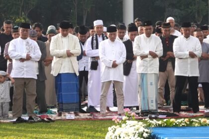 IMG 20250331 WA0101 Dedi Mulyadi Salat Perdana Idul Fitri di Lapangan Gasibu Bandung