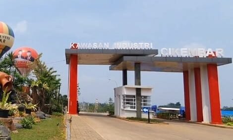 Gerbang kawasan industri Cikembar