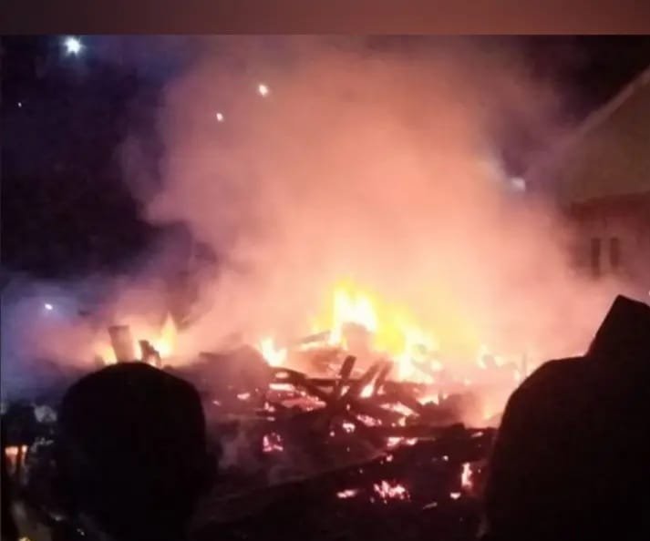 Rumah di Pabuaran Sukabumi Ludes Terbakar Saat Berbuka Puasa