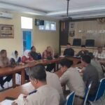 Komisi I DPRD Kabupaten Sukabumi memimpin mediasi sengketa lahan garapan di Desa Girimukti