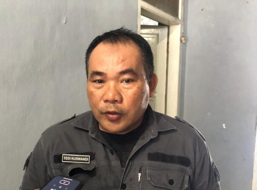 Kabid Hubungan Industrial Disnakertrans Sukabumi, Tedi Kuswandi