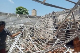 Masjid Al-Arsy di Kampung Cibatu, Desa Cibatu, Kecamatan Cikembar, Kabupaten Sukabumi, ambruk saat salat Subuh, Rabu (5/3/2025)