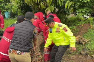 Tim gabungan dari Polres Sukabumi, BPBD, TNI, Basarnas, dan relawan langsung dikerahkan untuk evakuasi dan pemulihan.