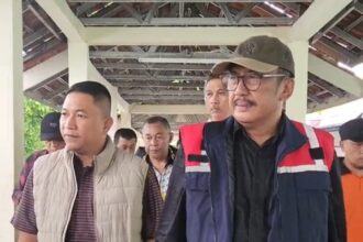 Asep Japar (Asjap), meninjau langsung lokasi terdampak banjir dan longsor di Kabupaten Sukabumi