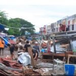 Pasar Semi Modern (PSM) Palabuhanratu, Kabupaten Sukabumi, porak-poranda akibat banjir