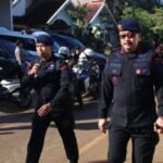 Dansat Brimob Polda Jawa Barat Kombes Pol. Donyar Kusumadji memimpin pengamanan kunjungan kerja Wakil Presiden