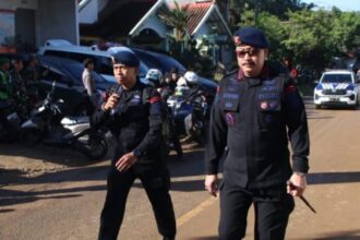 Dansat Brimob Polda Jawa Barat Kombes Pol. Donyar Kusumadji memimpin pengamanan kunjungan kerja Wakil Presiden
