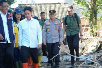 Gibran Rakabuming Raka menginstruksikan percepatan penanganan sungai dangkal dan larangan mendirikan bangunan di bantaran sungai