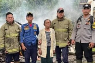 Kebakaran hebat melanda rumah Karnenih (74), seorang janda tua di Kampung Sirnasari, Desa Padasenang, Kecamatan Cidadap, Sukabumi, Minggu (9/3/2025).
